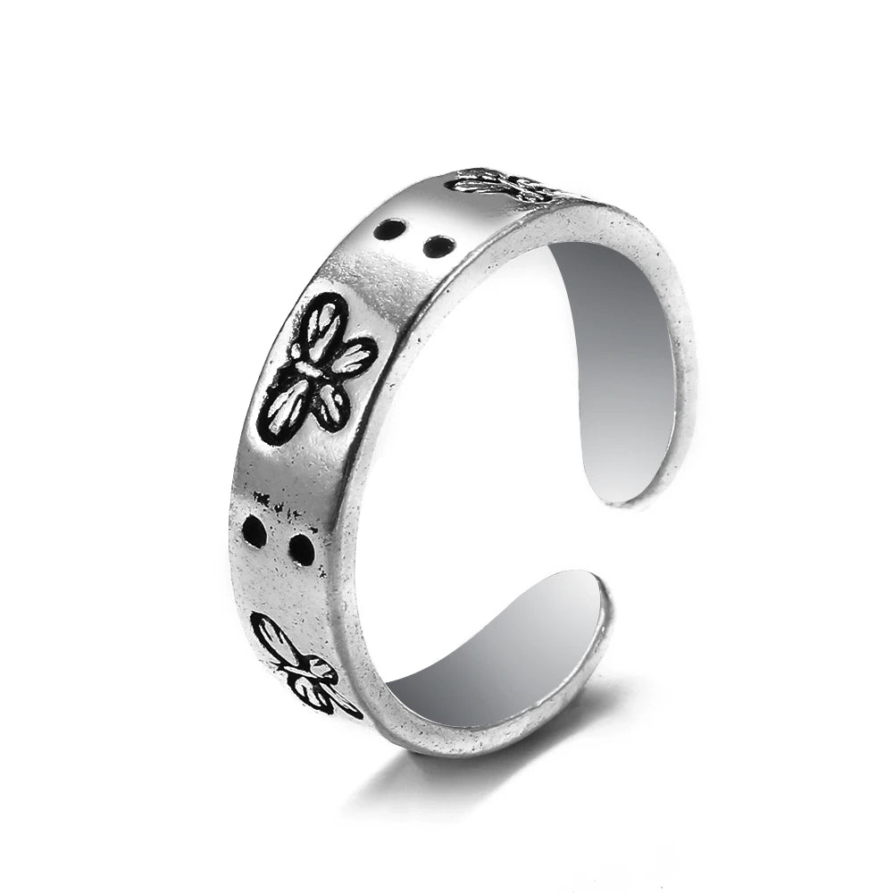 Bague vintage gothique en forme de tête de mort et d'ange pour femme, style hip-hop, couleur argent, papillon, cœur, tendance 2021