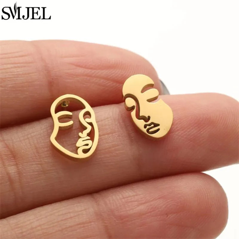Boucles d'oreilles en acier inoxydable doré pour femmes, minimalistes, motif feuille, papillon, abeille, bijoux tendance motif crâne et chat, cœur, musique, clous d'oreilles - VALDIS™