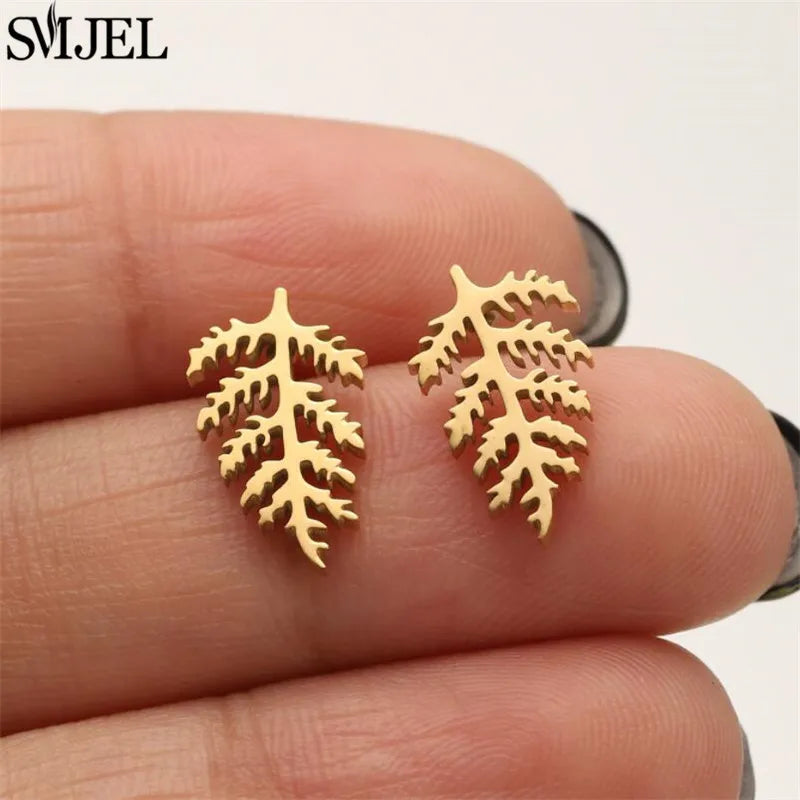 Boucles d'oreilles en acier inoxydable doré pour femmes, minimalistes, motif feuille, papillon, abeille, bijoux tendance motif crâne et chat, cœur, musique, clous d'oreilles - VALDIS™