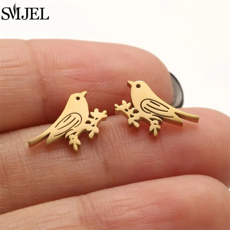 Boucles d'oreilles en acier inoxydable doré pour femmes, minimalistes, motif feuille, papillon, abeille, bijoux tendance motif crâne et chat, cœur, musique, clous d'oreilles - VALDIS™