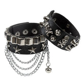 Lot de 2 bracelets punk gothiques emo pour femmes, style bohème, tête de mort, rivets, en cuir PU, chaîne en métal, pompons, bijoux de festival